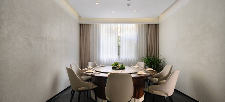 山和月·阳台观岳赏星怜花侘寂风设计原宿(武当山景区售票处店)图片