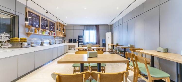 城市便捷酒店(肇庆高要区政府体育中心店)图片