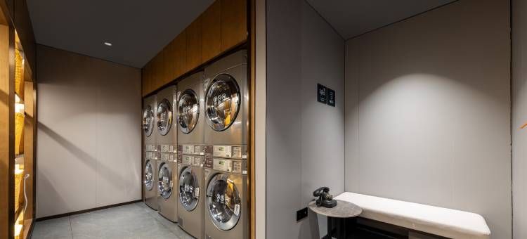 成都东站槐树店地铁站亚朵酒店图片