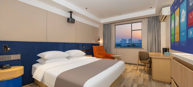 兰欧尚品酒店(仙桃新天地国际广场店)图片