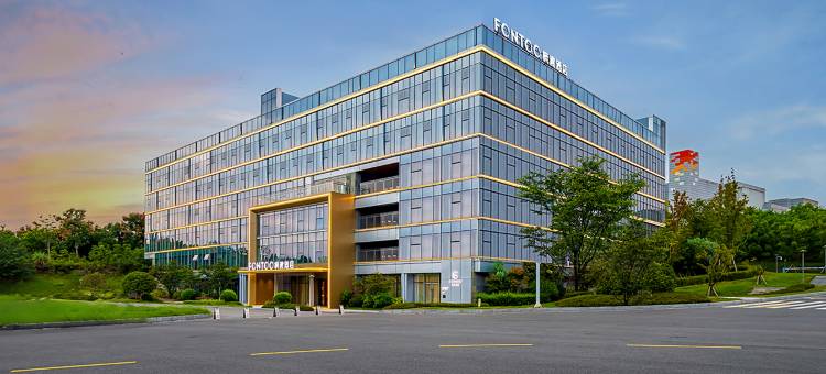 枫渡酒店(龙兴明月湖店)图片