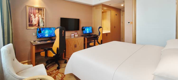 竞放电竞酒店(平湖汽车北站景乐步行街店)图片