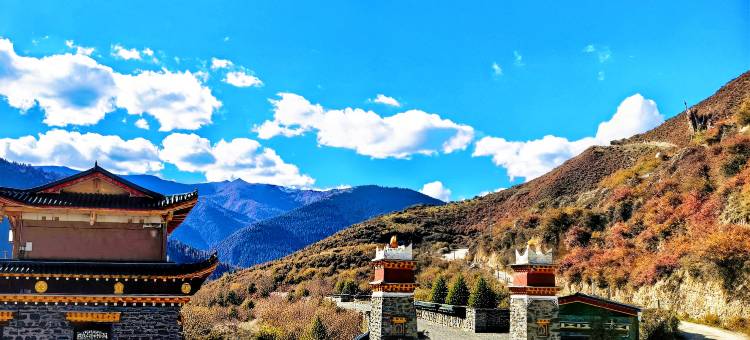 花筑·唐拉颇章·悬崖藏地民宿(牟尼沟风景区店)图片