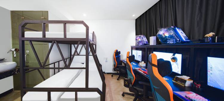 鸽鸽电竞民宿(长乐十洋地铁站店)图片