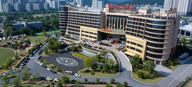 世鸿大酒店(宁德站店)图片