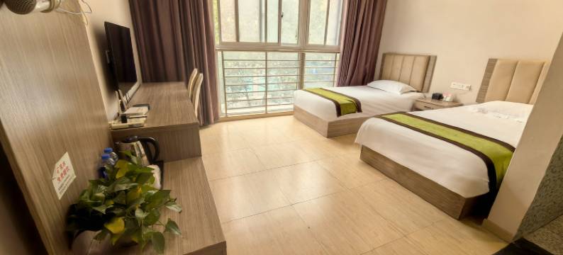 柚子酒店(安康火车站店)图片