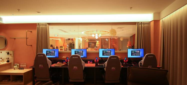 Z-HUB E•知芯社电竞商务酒店(阜阳西站吾悦广场店)图片