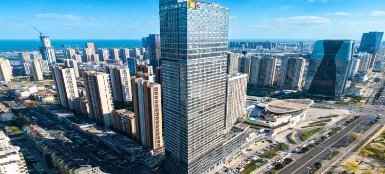 陌上轻雅高空海景酒店(日照华润万象汇万平口景区店)图片