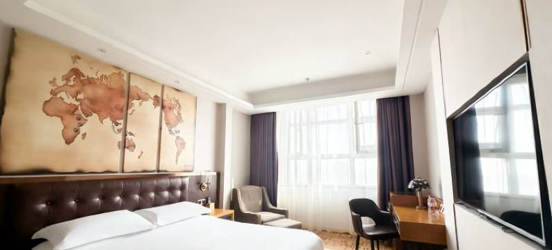 柏纳酒店(奎屯驿马巷旅游文化街区市政府店)图片