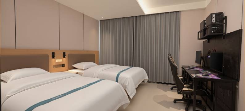 致美电竞公寓(葫芦岛学院附中店)图片