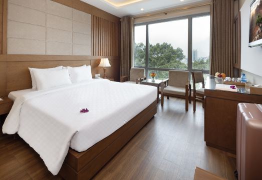 EdenStar Saigon Hotel & SpaHotel Overview