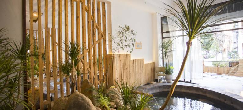 弥勒山水庄园温泉酒店图片