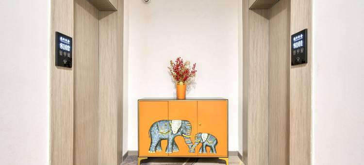 庭轩轻奢酒店(成武汽车总站店)图片