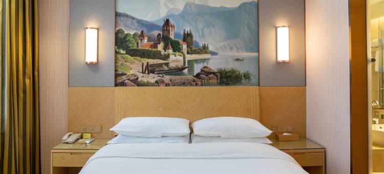 维也纳国际酒店(长沙松雅湖万家丽北路店)图片