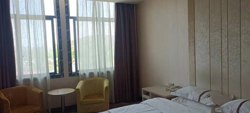 黔西景逸假日酒店(黔西高铁站店)图片