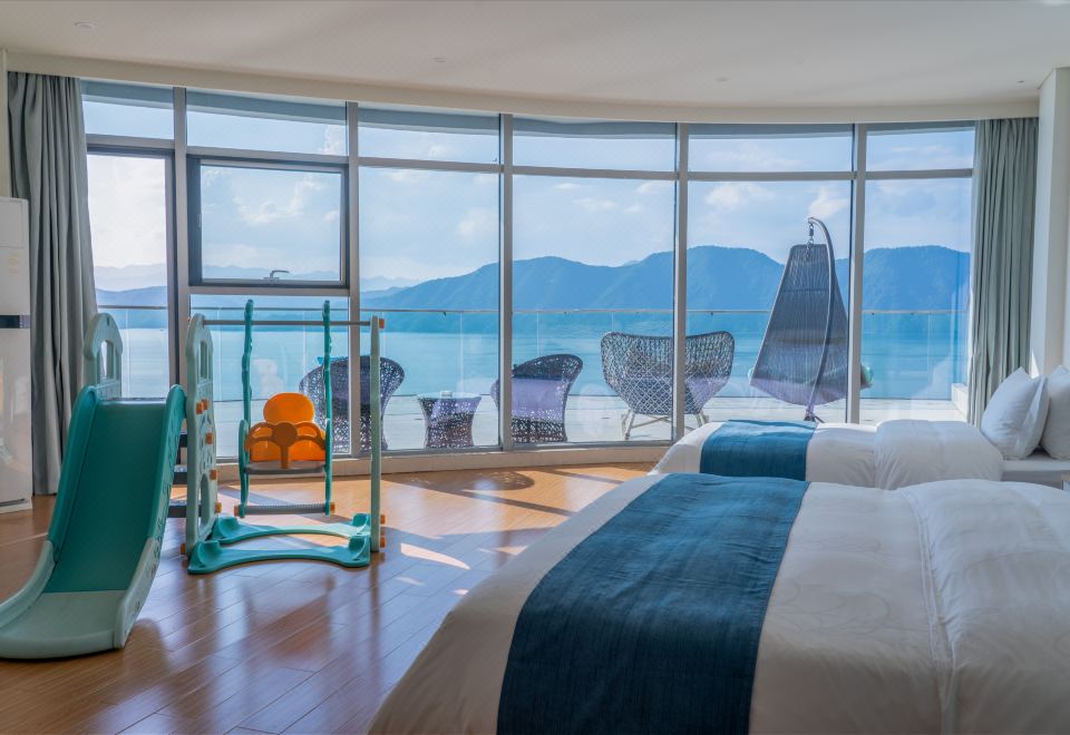 Huangshan Taiping Lake Pine cone Hotel Hotel Overview