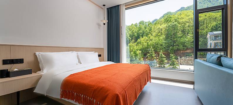 洛阳栾川沐梵民宿(老君山中灵索道店)图片