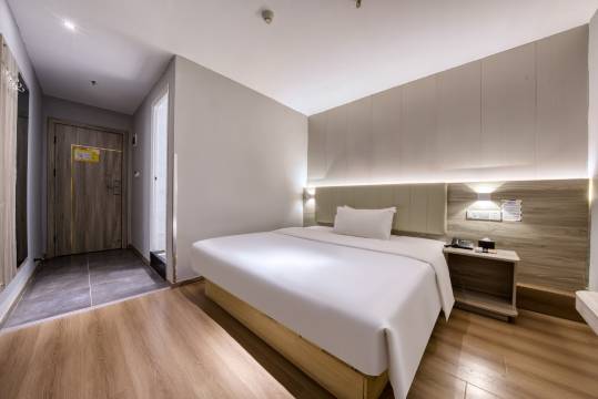 7天优品Premium(重庆北碚地铁总站西南大学店)