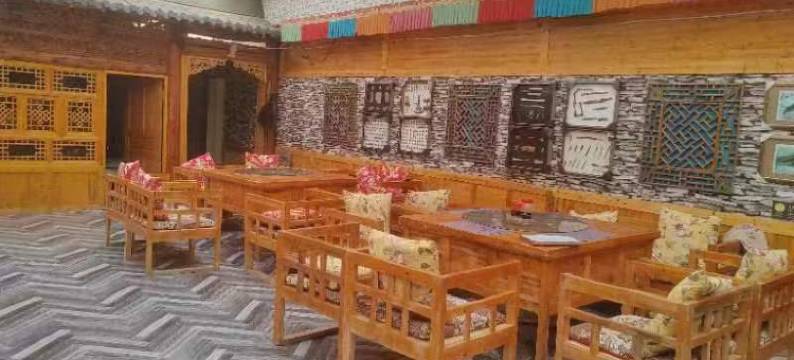 共和卓巴仓文化主题酒店图片