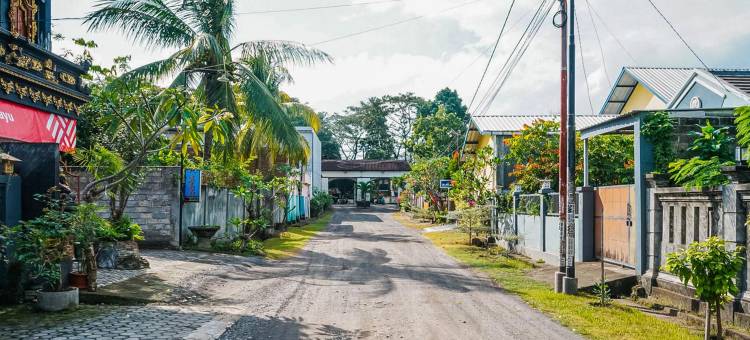 红多兹酒店@龙目安培南马塔兰(RedDoorz @ Ampenan Mataram Lombok)图片