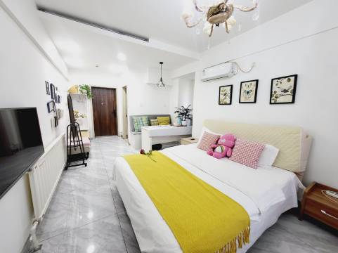 吉祥日租公寓(长春红旗街万达广场店)