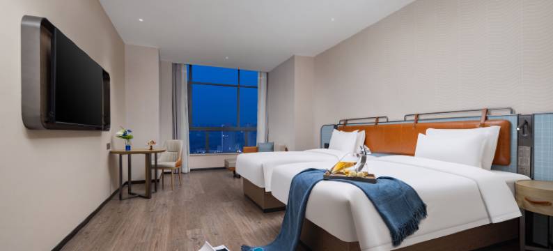 南昌•宜尚ECHARM•Designs•180°丨云端观景酒店(南昌西站地铁站店)图片