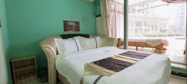 大连青柠宾馆(金州鸿玮澜山轻轨站店)图片