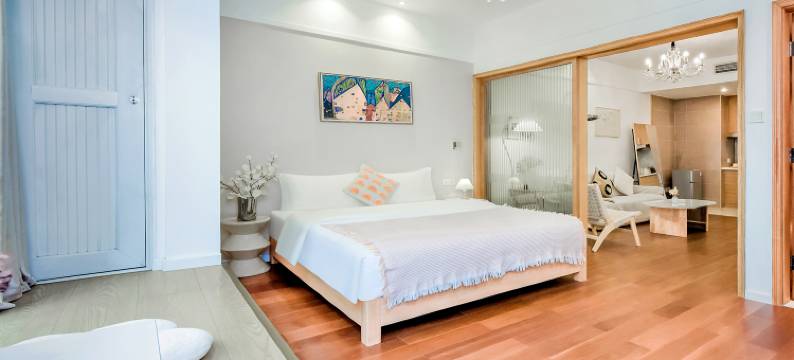 雲里雾里小舍精品民宿(观音桥店)图片