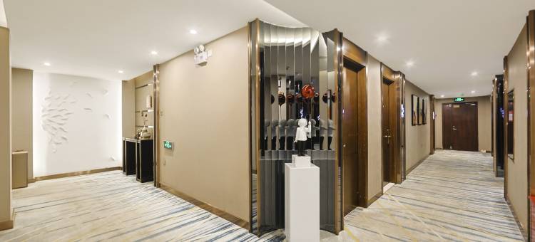 赛菲尔商务酒店(吉林火车站东广场店)图片