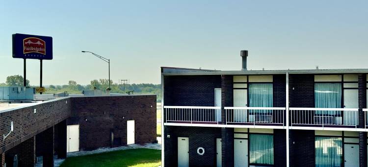 海厄瓦萨费尔布里吉快捷酒店(FairBridge Inn Express Hiawatha)图片