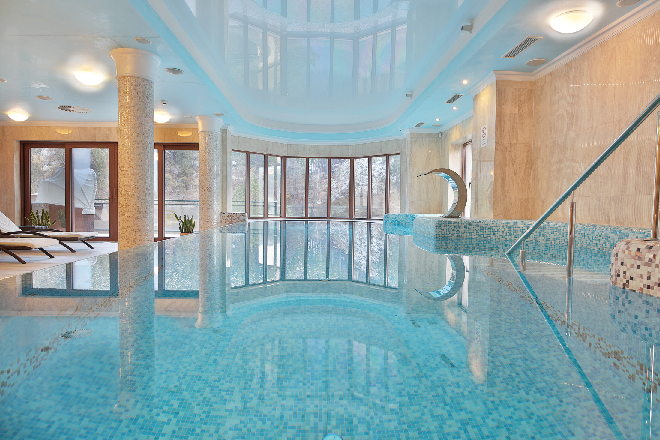 Retro Riverside Wellness Resort Over view