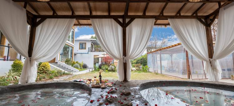 静澜枫居｜既山野·花园汤池度假庭院(毕节七星关区德溪公园店)图片