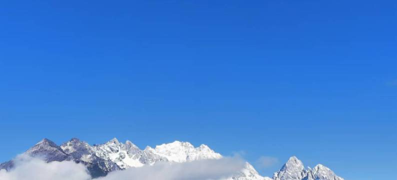 花漾小筑·Run Into|醉美日照金山·纳西雪山观景美院(白沙古镇店)图片