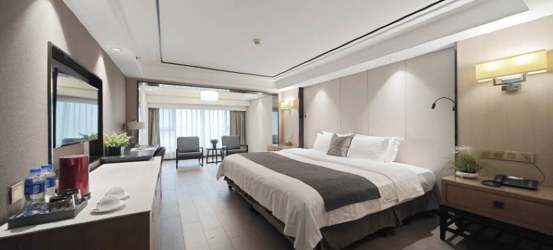 重庆宽舍·伽仕汀酒店(汽博中心金渝地铁站店)图片