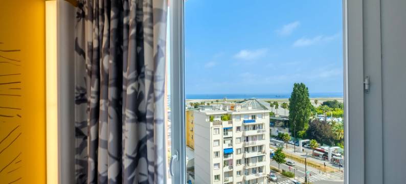 尼斯机场B&B酒店(B&B Hotel Nice Aéroport Arenas)图片