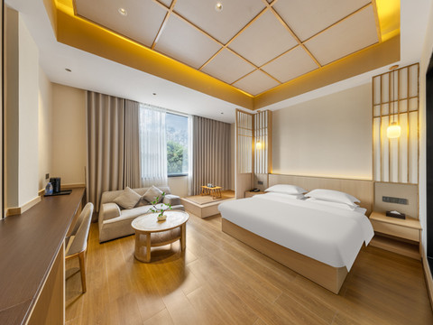 南北四季·荔舍(佛山荔村地铁站店)