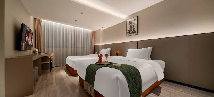 梵雅酒店(重庆解放碑步行街洪崖洞店)图片