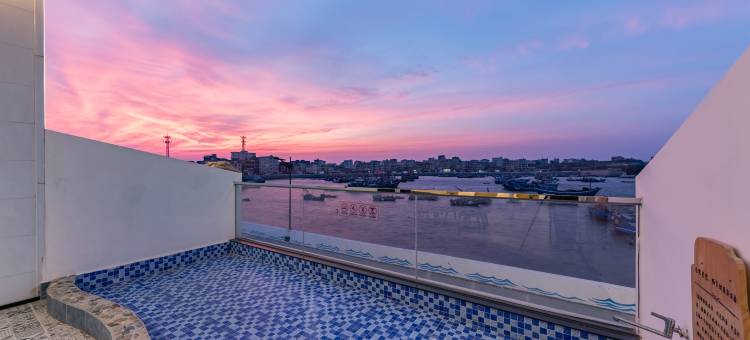 花筑·獭窟一号海景民宿(月亮湾沙滩店)图片