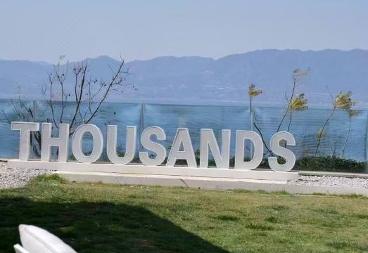 Fuxian Lake Nanguo Sanqian French Manor Resort Hotel Hotel Overview