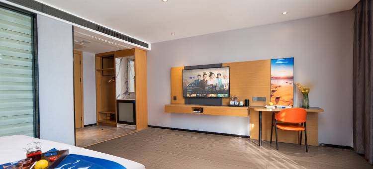 雅斯特酒店(咸宁通山县月亮湾商贸广场水岸花园店)图片