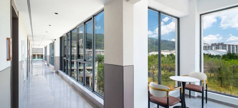 佤江南酒店(临沧佤山凤城店)图片