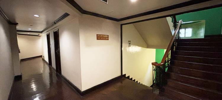 Camelot Hotel Quezon City powered by Cocotel图片