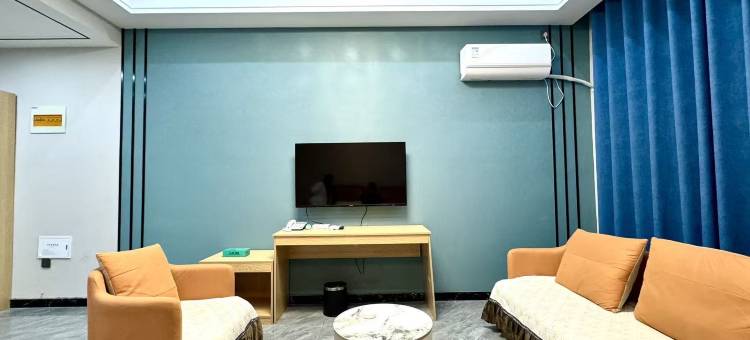 天鸿大酒店(滕州火车站店)图片