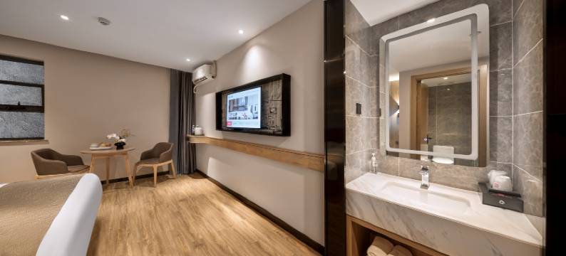 汇莱精品酒店(青年路地铁站店)图片