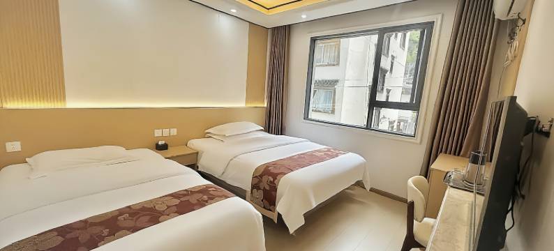 理县根嘎林宾馆图片