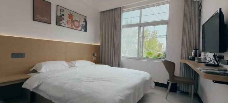 福聚民宿(万岁山武侠城店)图片