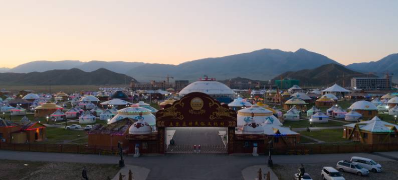 巴音布鲁克土尔扈特民俗文化民宿图片