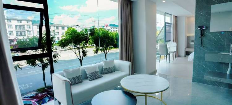 景东皇庭酒店图片