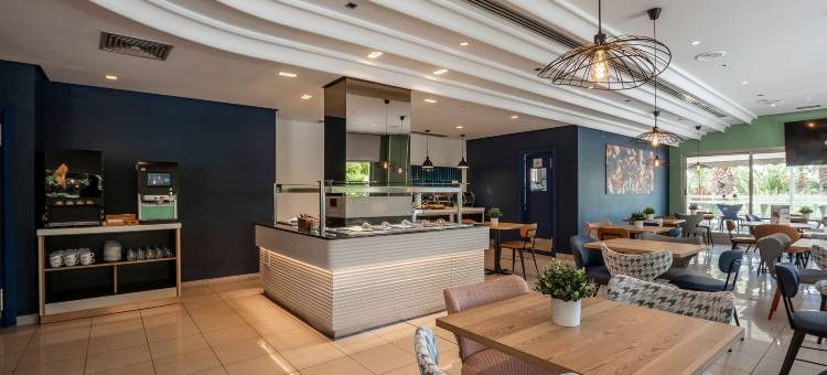 阿利坎特康铂酒店(Travelodge Alicante Puerto)图片