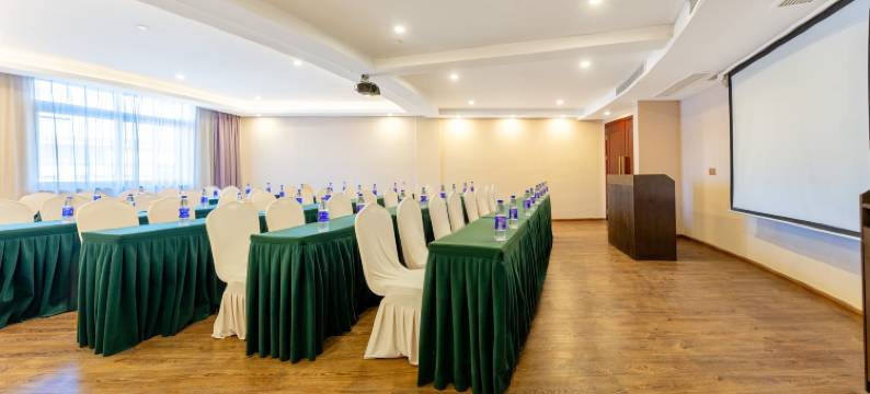 万庭酒店(宁海环球中心桃源广场店)图片